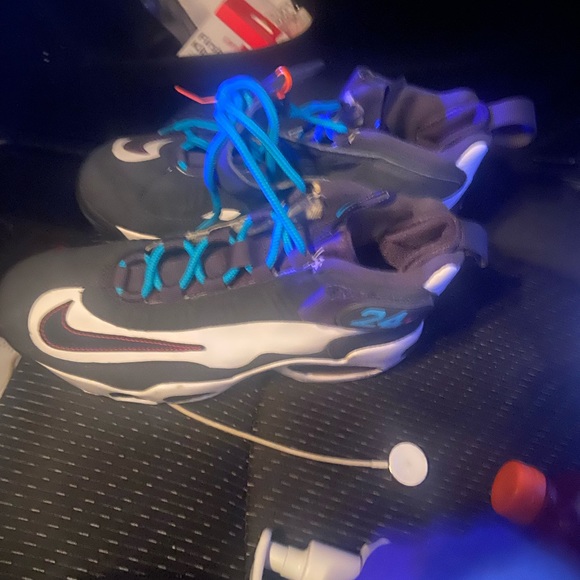 Nike 6y Ken Griffey jrs classics - Picture 3 of 5